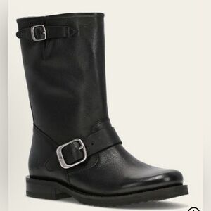 Frye Veronica Flex Short Boot in Black